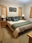 Gorgeous Home Near Golf Courses with Two en-Suites in Tahoe Donner - ジャグジー