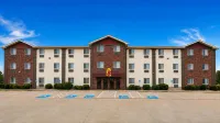 Super 8 by Wyndham Irving DFW Airport/South Hotels in Irving