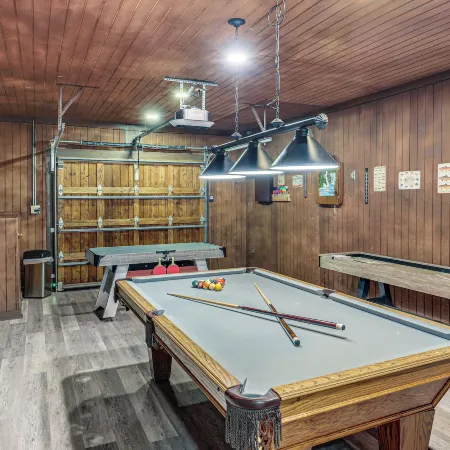 Riverfront Lake Lure Lodge w/ Fire Pit & Hot Tub!