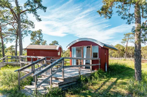 Hostel Ihre Gård - parking