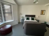 The Nook - 2-Star