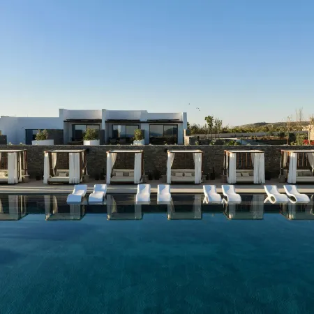 Orosea, Paros, Autograph Collection