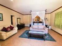 Ogtong Cave Resort - Parkplatz