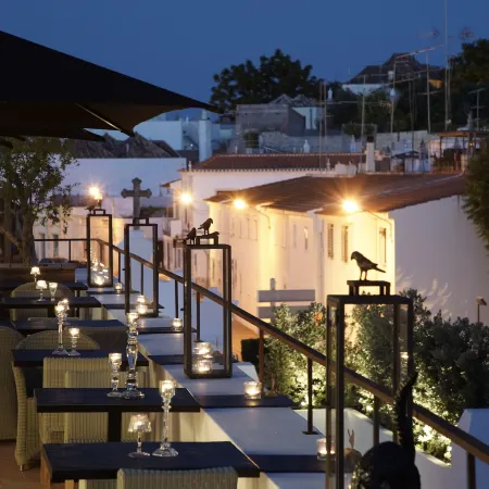 Colegio Charm House