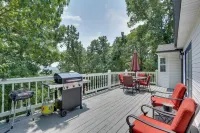 Spacious Family Home Near Lake of the Ozarks! - spa