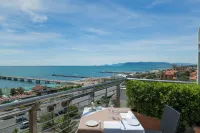 Hotel Excelsior - Beach