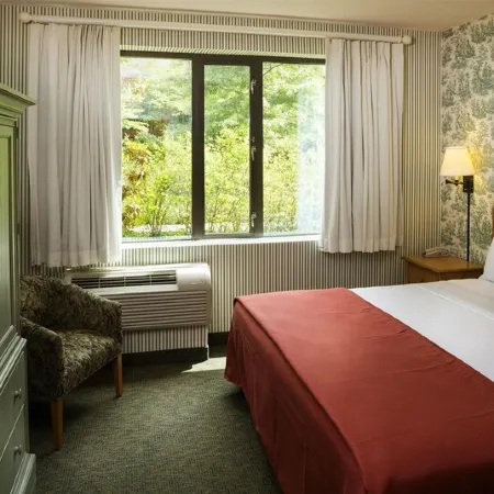 Williamsburg Woodlands Hotel & Suites, an Official Colonial Williamsburg Hotel