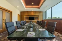 Holiday Inn Express & Suites Pittsfield-Lenox-Berkshires by IHG - 3-Star