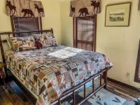 Lake George Resort-Like Home! Pool, Minutes Walk to Lake, Close to All! - 4-Star