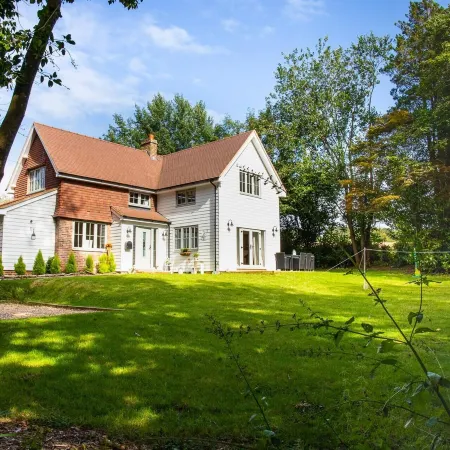 5Bed-10Guests-Fireplace-HotTub-Pets ok-Parking