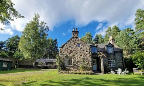 Cambus O' May Traditional Highland Hotel - Wifi