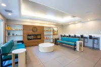 Country Inn & Suites by Radisson, Phoenix Airport, AZ - spa