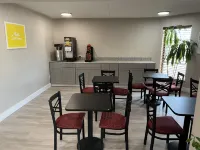 Days Inn by Wyndham Cincinnati East - موقف سيارات