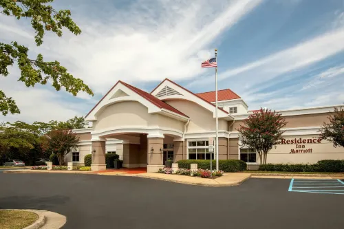 Residence Inn Norfolk Airport - Kolam Renang
