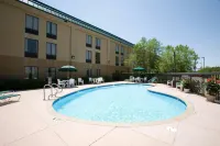 Spark by Hilton Lafayette - ที่มีที่จอดรถ