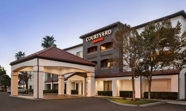 Courtyard Palmdale