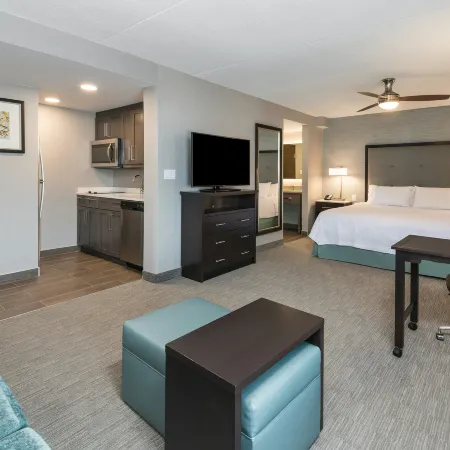 Homewood Suites by Hilton Ottawa Airport