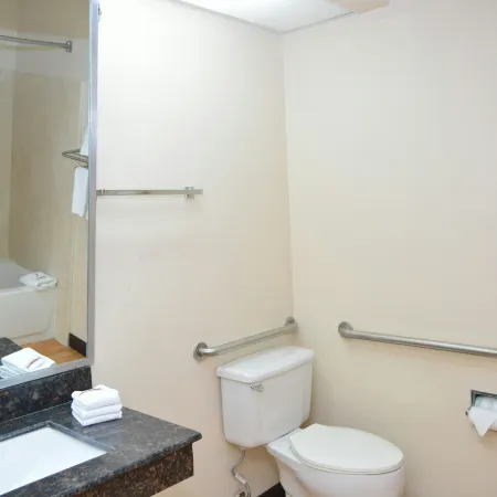 Red Roof Plus+ & Suites Chattanooga - Downtown