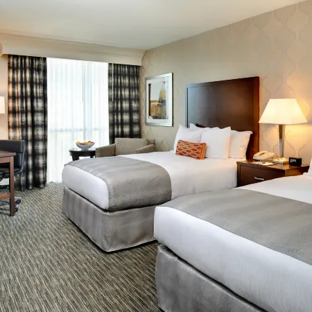 DoubleTree by Hilton Detroit - Dearborn