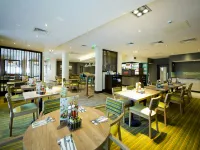 Premier Inn Edinburgh City Centre Royal Mile Hotels near Surgeons' Hall Museums