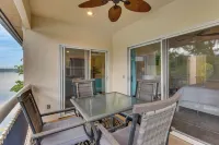 Lake Keowee Resort Condo w/ Fantastic View - Pools