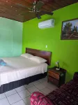 Anchorage Beach Resort Caye Caulker - Beach