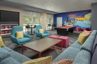 Tru by Hilton Miami West Brickell - parking