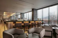 Higashiyama Niseko Village, a Ritz-Carlton Reserve - Parkplatz