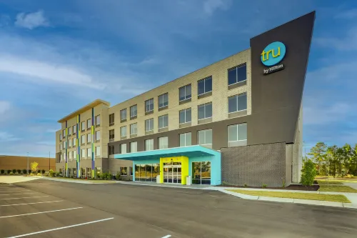 Tru by Hilton Leland Wilmington - Gym