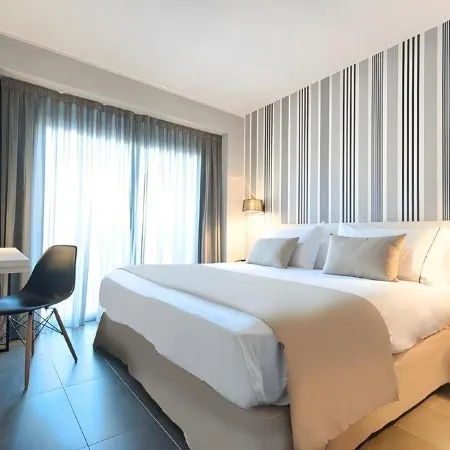New Hotel Colon