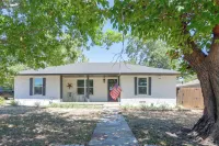 Recently Remodeled Dtwn Frisco Home w/ Yard! - WiFi