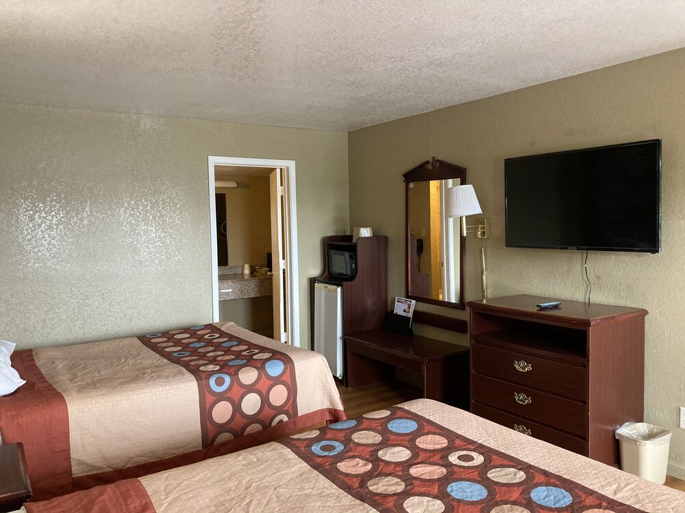 Super 8 by Wyndham Little Rock/North/Airport