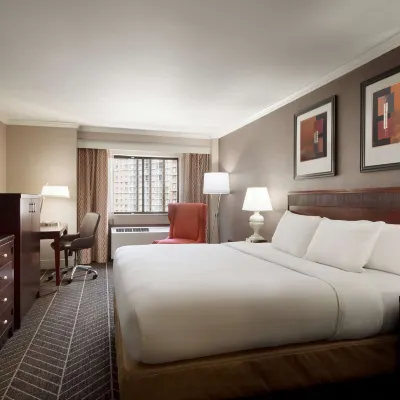 Hilton Arlington Hotels near Abner Cloud House