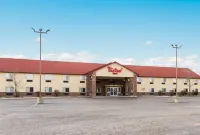 Red Roof Inn Auburn Hotel dekat Eckhart Park