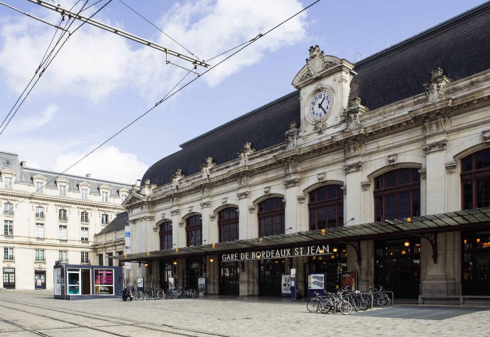 Novotel Bordeaux Centre Gare Saint Jean-Bordeaux Updated 2023 Room  Price-Reviews & Deals | Trip.com