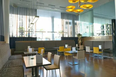 Hotel Asset Torrejón Отели в г. Торрехон-де-Ардос