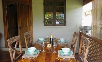Tong Chee House
