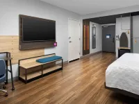 Tru by Hilton Nashville Downtown Convention Center Hotels near Country Music Hall of Fame and Museum