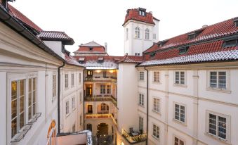 Iron Gate Hotel & Suites Prague by Bhg