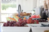 Carlisle House Inn - breakfast