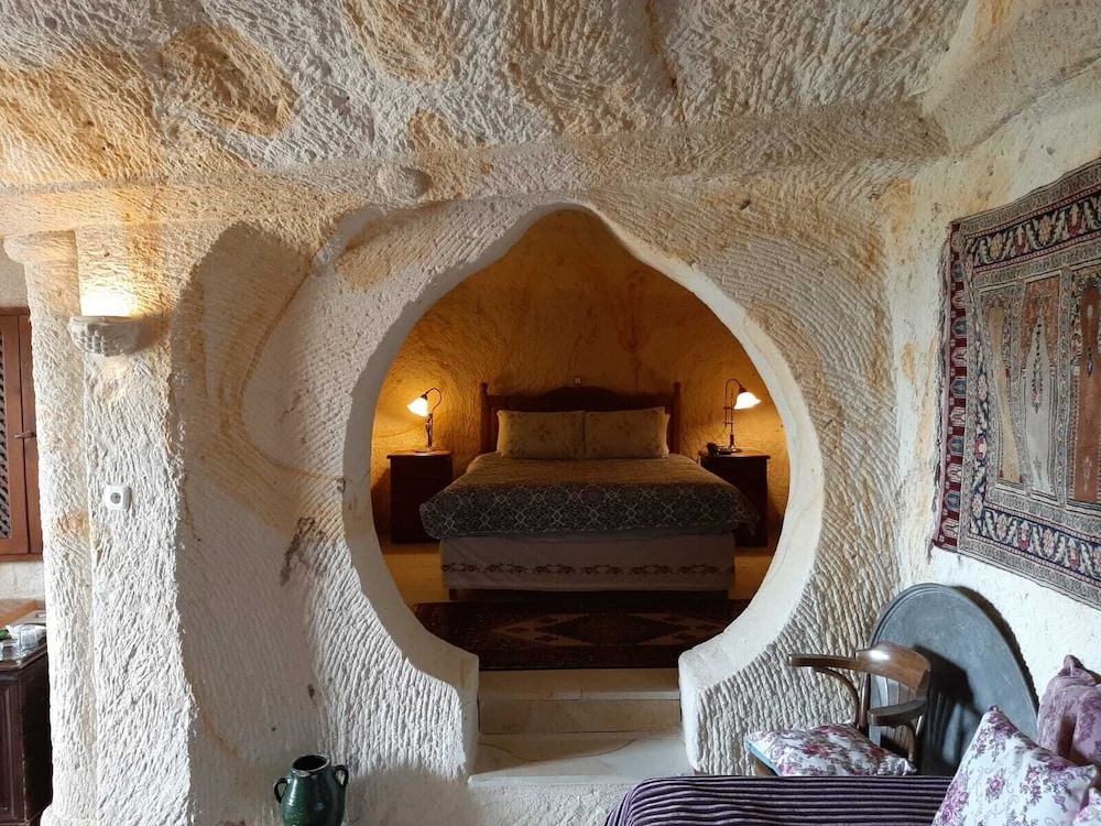 Elkep Evi Cave Hotel