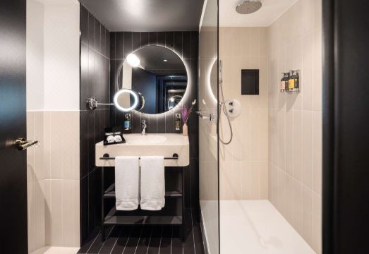 엠갤러리 조식 전경