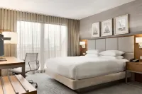 DoubleTree Suites by Hilton Hotel Boston - Cambridge - Parvekkeita