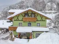Wiesenhof Hotels near Bikepark Innsbruck
