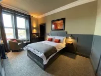 Irvine Guest House Hotels in Irvine