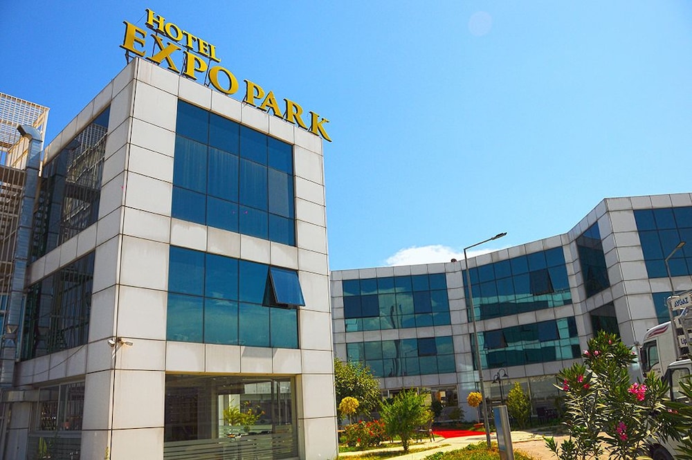 Expo Park Hotel