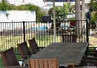 Caravilla Motor Inn فنادق في Taree South