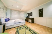 Changwon Sangnam-Dong Totos