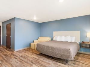 WoodSpring Suites Thornton-North Denver