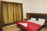Goroomgo Heera Celebration Mathura Hotels near Tatiya Sthan, Vrindavan